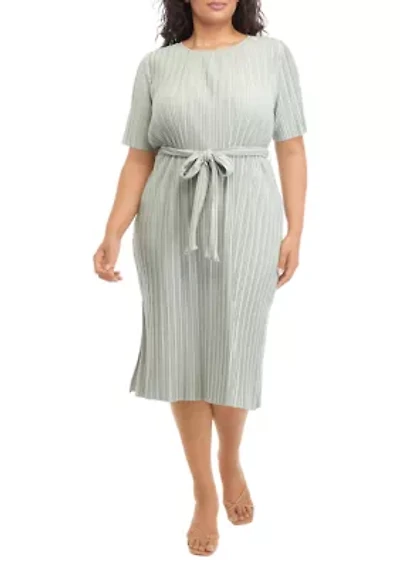 Plus Elbow Pleated Dress