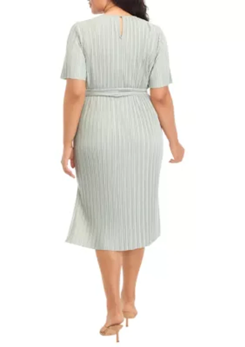 Plus Elbow Pleated Dress