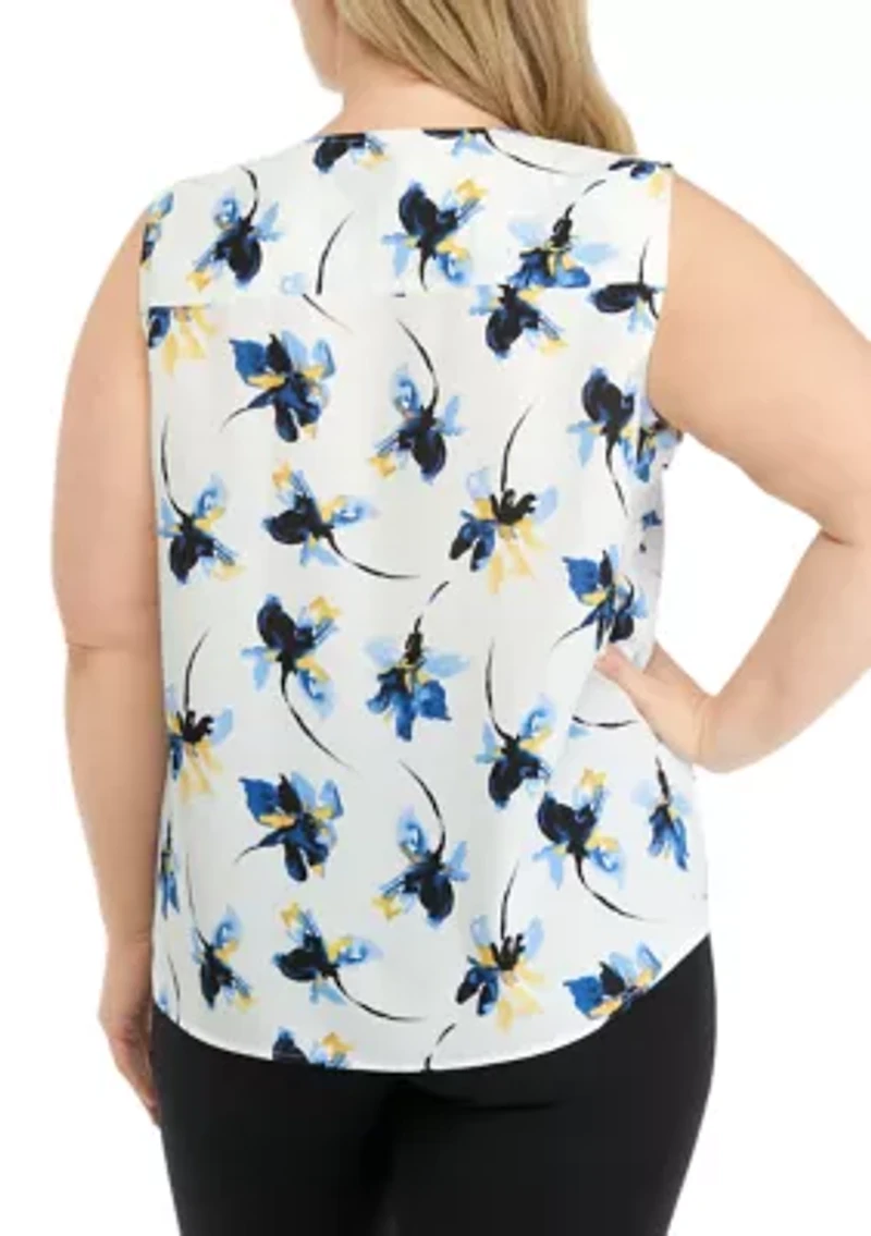 Plus Sleeveless V-Neck Half Zip Blouse