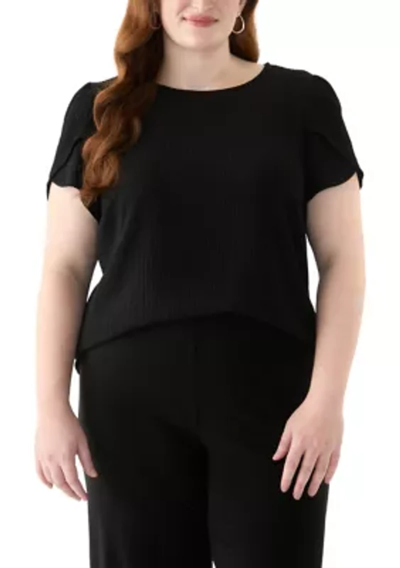 Plus Short Tulip Sleeve Top