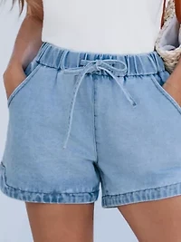 Women's Casual Chic Frayed Denim Shorts