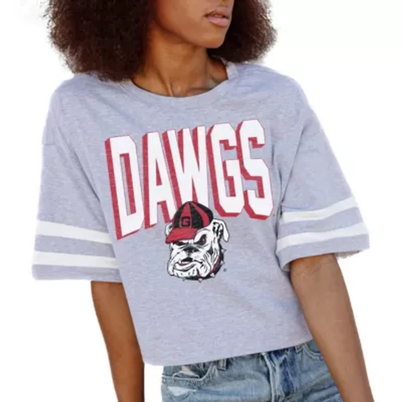 NCAA Georgia Bulldogs No Shortcuts Drop Shoulder Sleeve Stripe Cropped T-Shirt