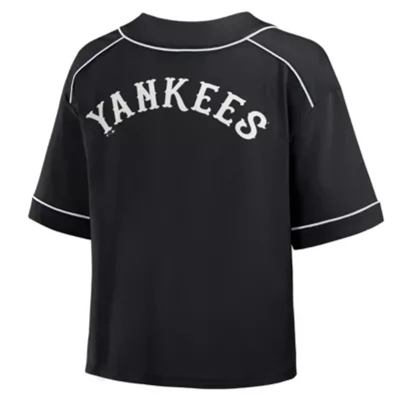 MLB Fanatics New York Yankees Oversized Champ Game Cropped V-Neck T-Shirt