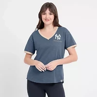 MLB Fanatics New York Yankees Binge Worthy Stadium Slub V-Neck T-Shirt