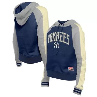 MLB New York Yankees Throwback Cropped Raglan Pullover Hoodie