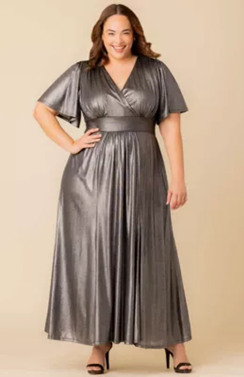Women's Plus Evania Metallic Evening Gown