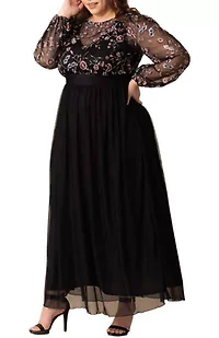 Women's Plus Eternal Mixed Media Evening Gown