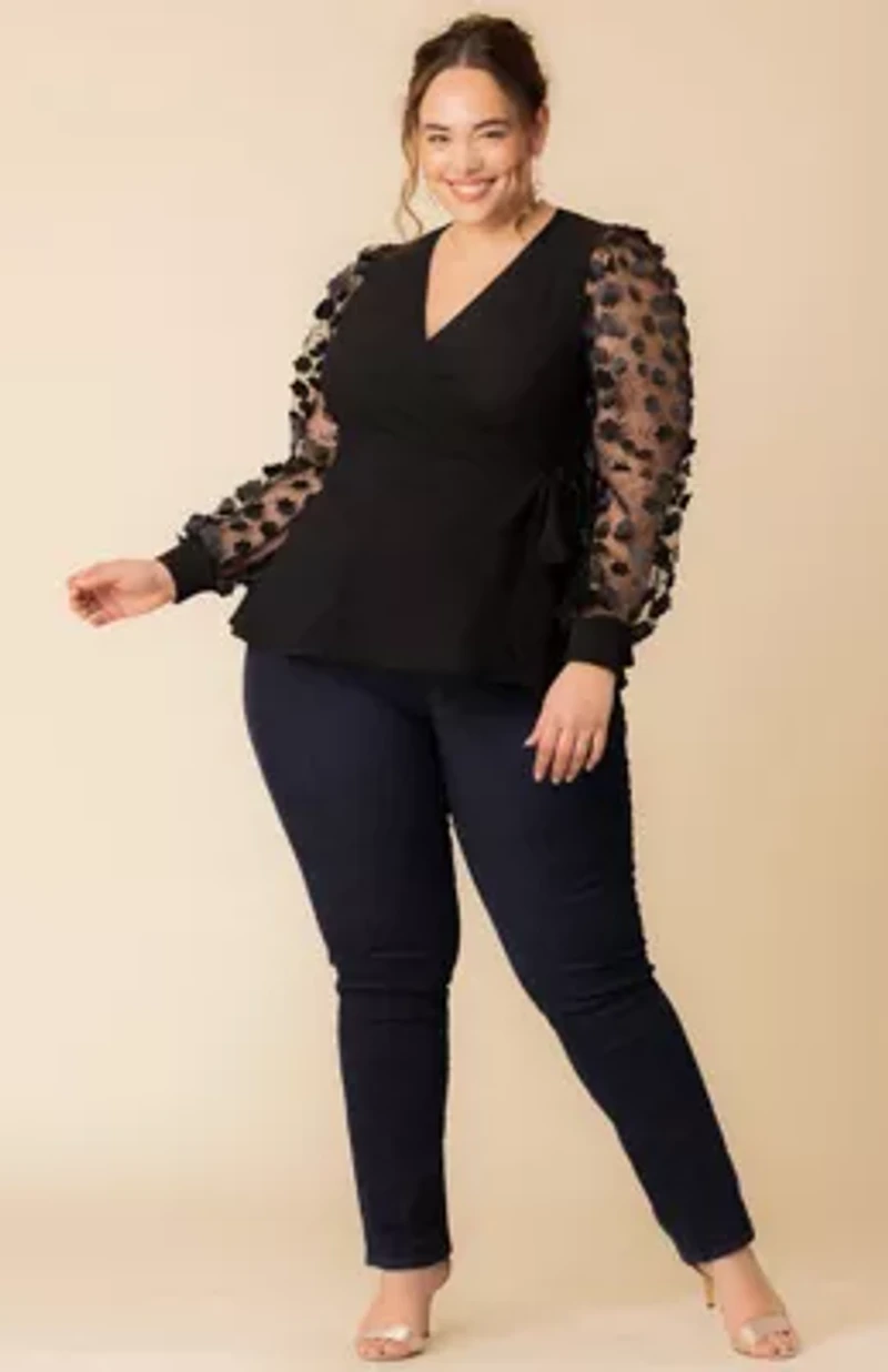 Women's Plus Scattered Petals Long Sleeve Wrap Top