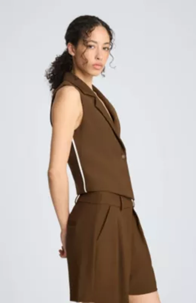 Fitted One Button Notch Collar Vest