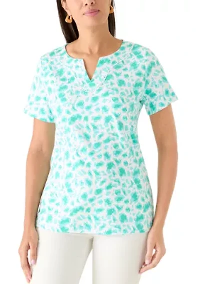 Women's Crochet Trim Split Neck Printed T-Shirt