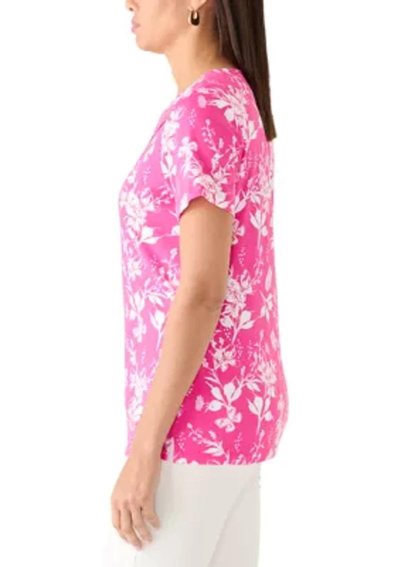 Women's Crochet Trim Split Neck Printed T-Shirt