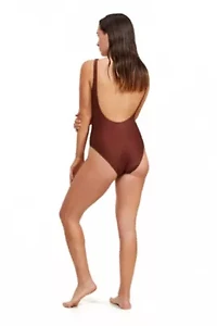 High End V Wire One Piece
