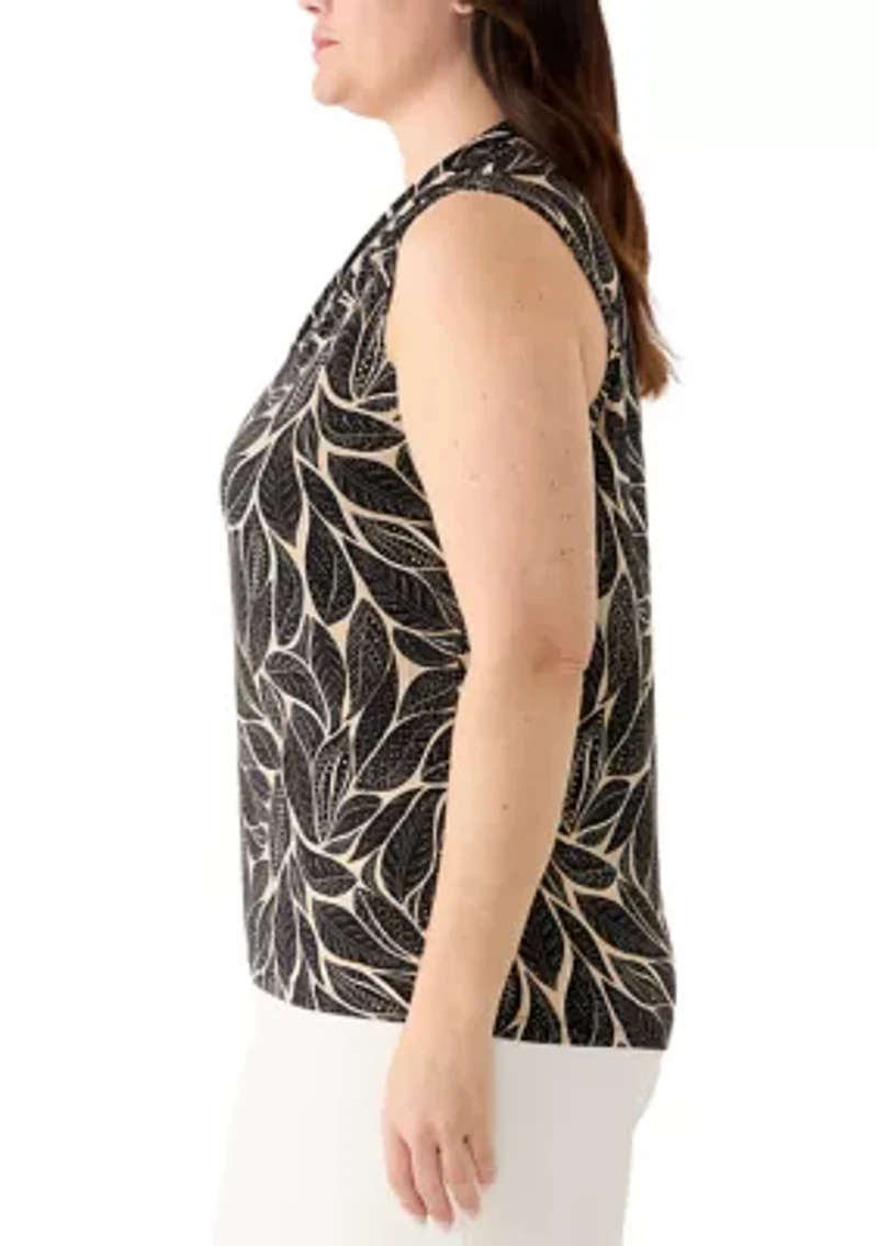 Plus Triple Pleat Leaf Print Sleeveless Blouse
