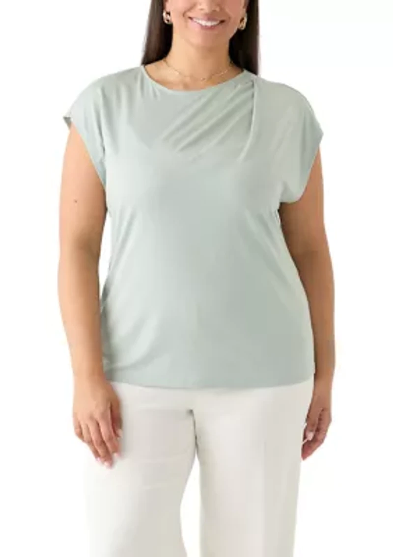 Plus Keyhole Top