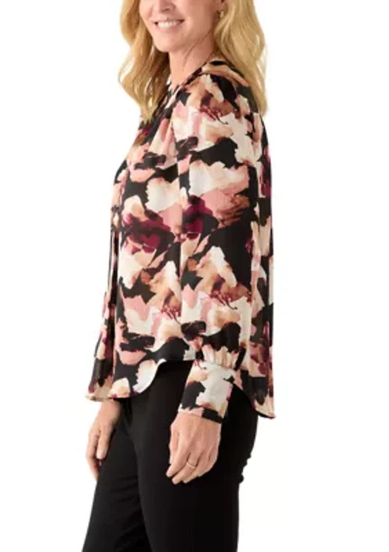 Women's Long-Sleeve V-Neck Pleated Top