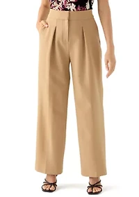 Petite Pleated Wide Leg Trouser