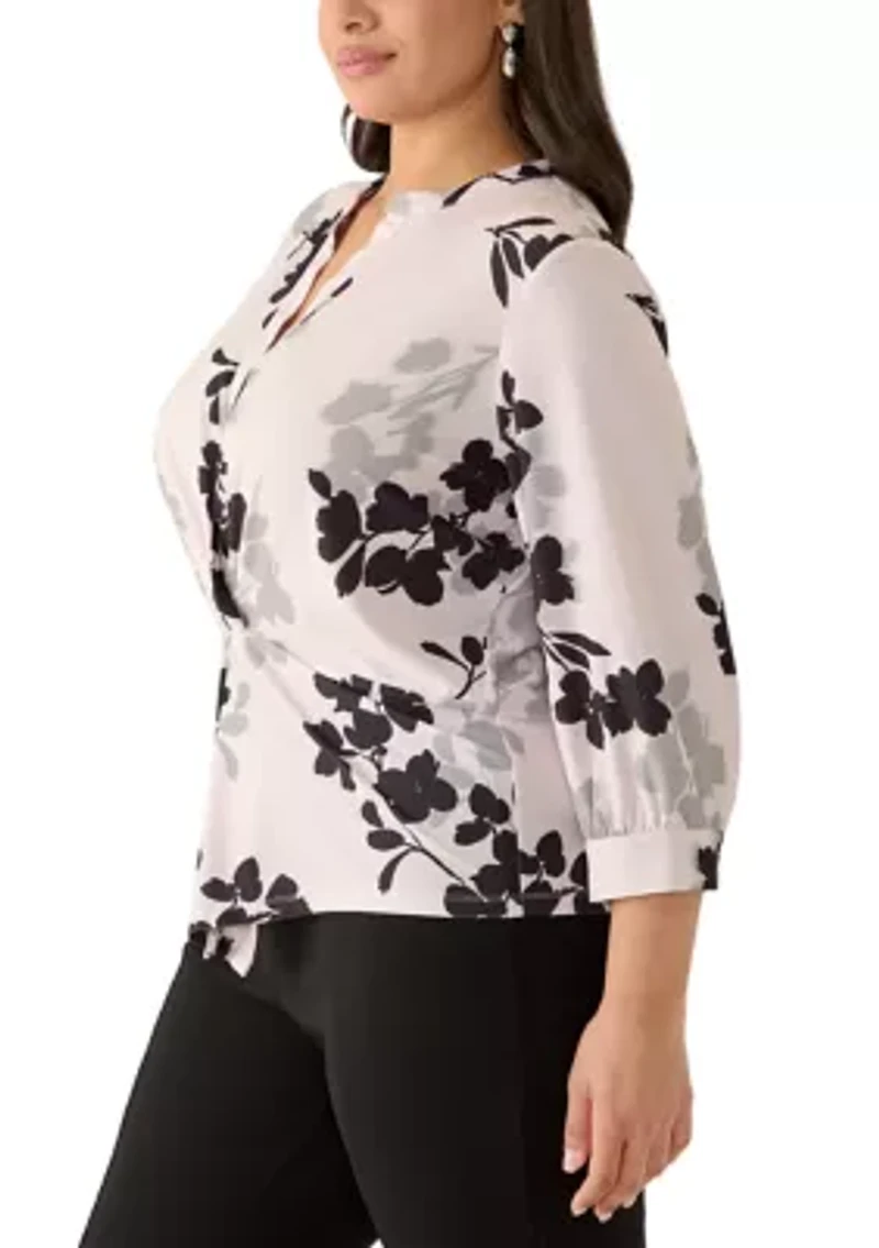 Plus Twist Front Top