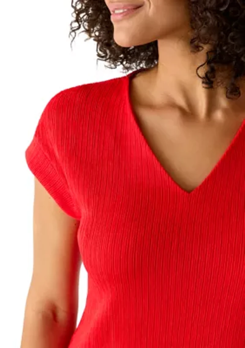 Women's Extended Shoulder V-Neck Shirt