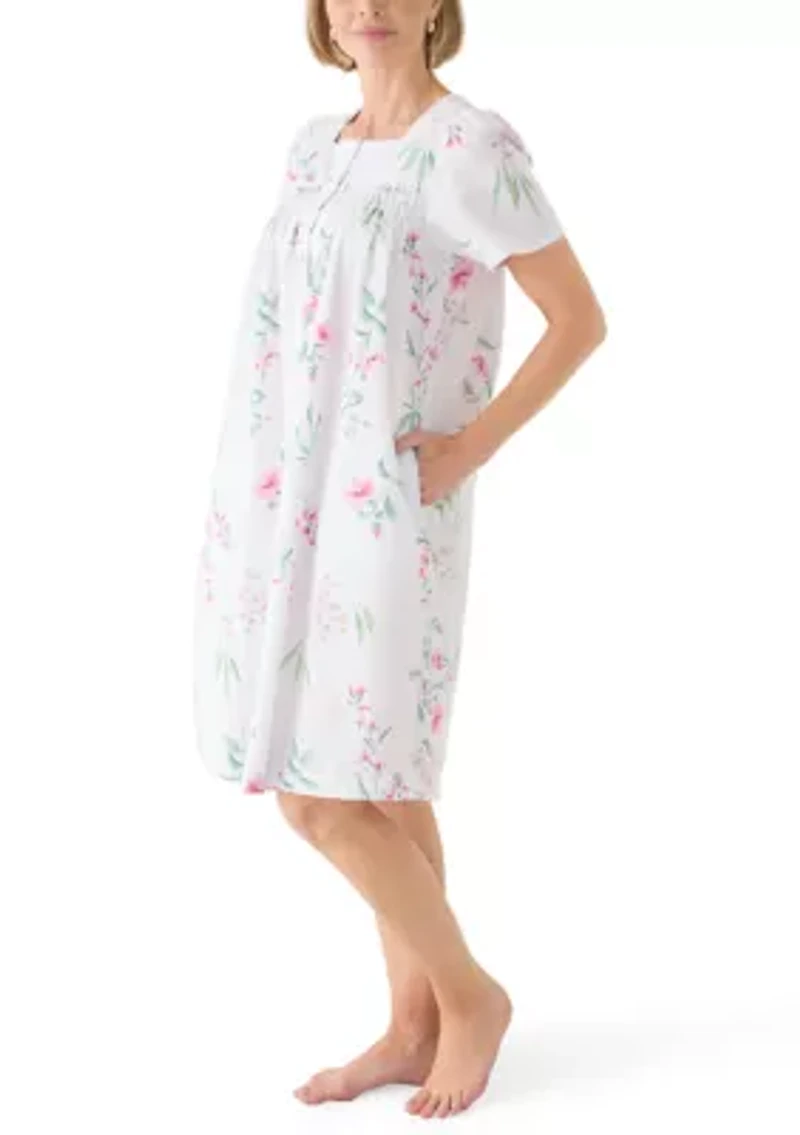 Women's Short Seersucker Robe