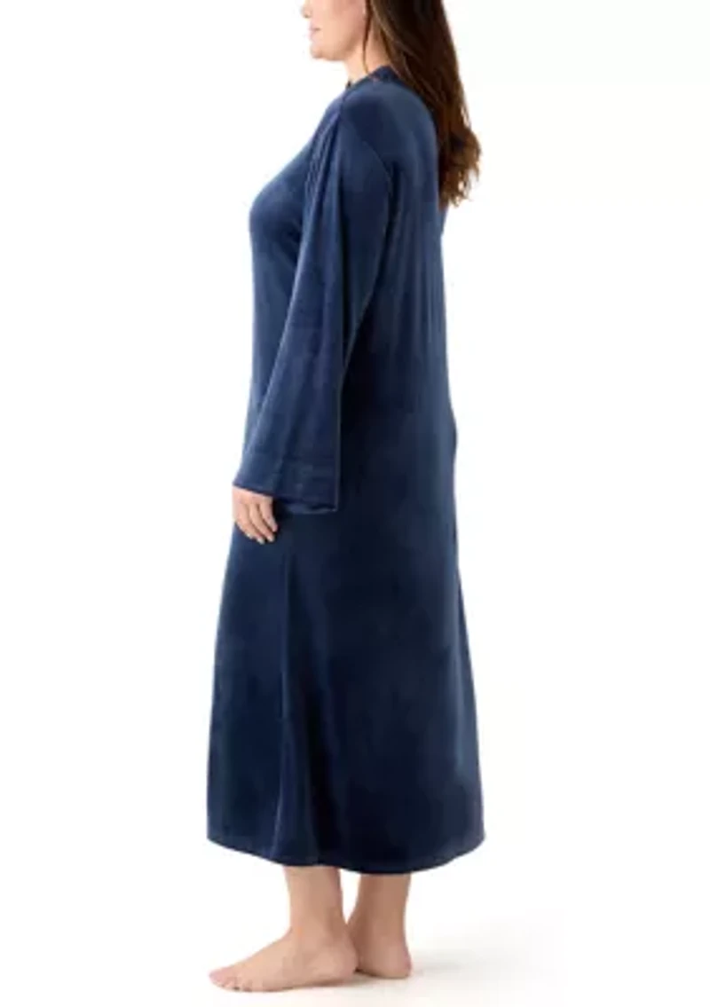 Plus Luxe Fleece Long Zip Robe