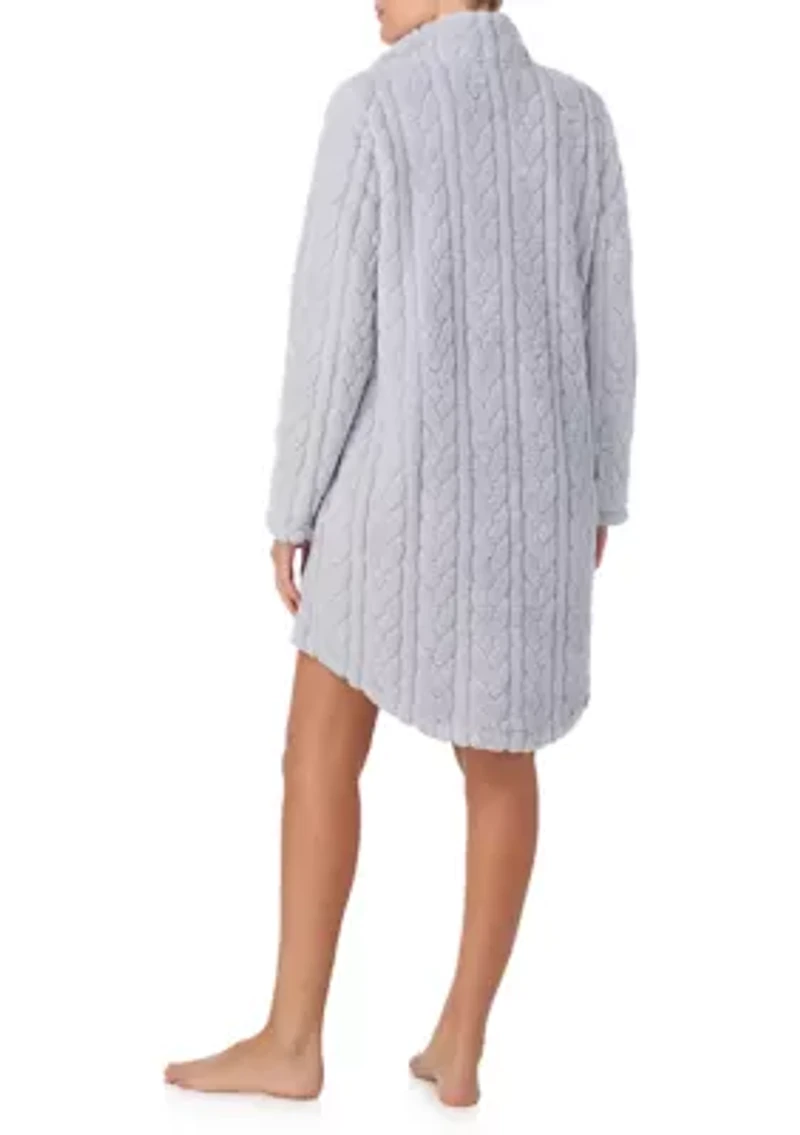 Short Cable Zip Robe