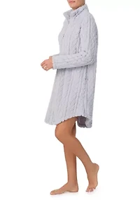 Short Cable Zip Robe