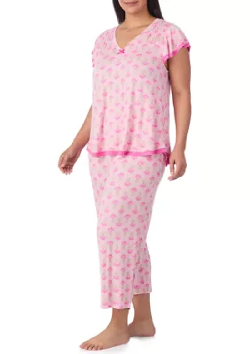 Women's Short Sleeve Top and Cropped Pants Set