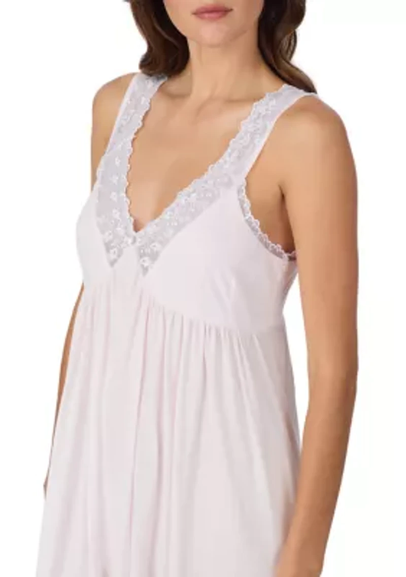 Women's Sleeveless Cupped Modern Gown