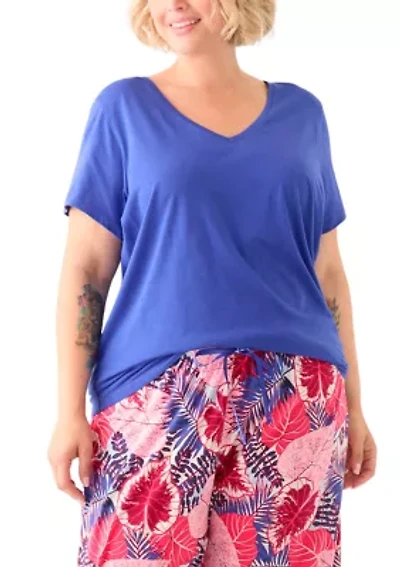 Plus Short Sleeve V-Neck T-Shirt