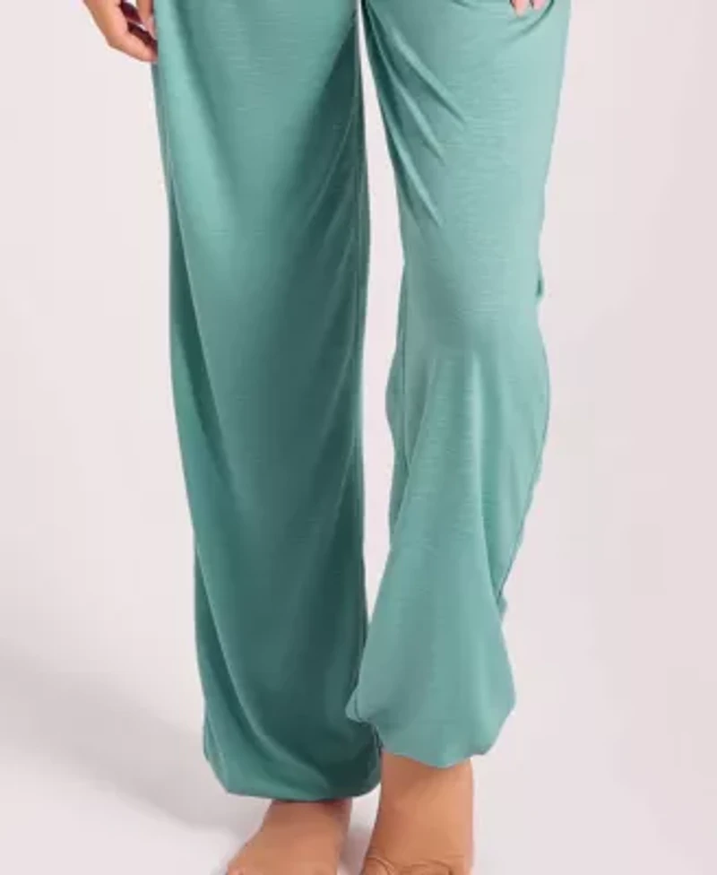 Women's Soft Breathable Pajama-Set with Cap Sleeve and Jog Pant