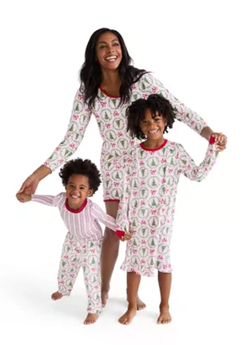 Women's Bow & Wreath Pajama Set