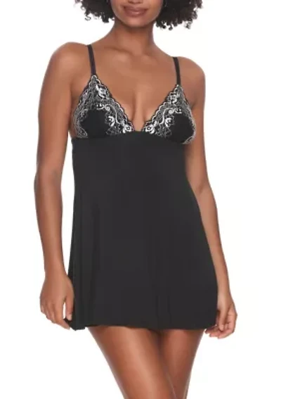 Demure Silky Soft Chemise w Lace