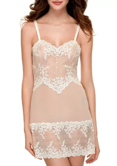 Embrace Lace™ Chemise - 814191