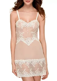Embrace Lace™ Chemise - 814191