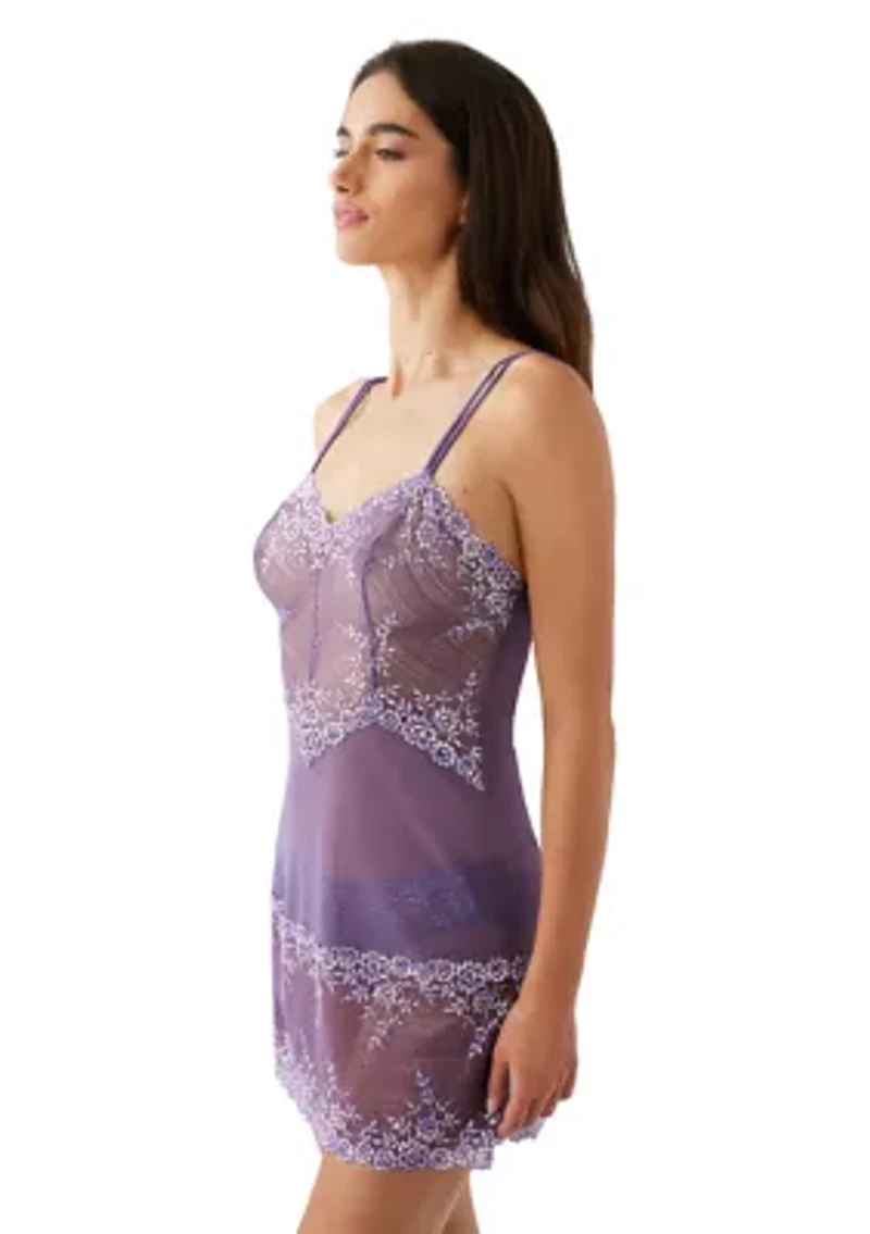 Embrace Lace™ Chemise - 814191