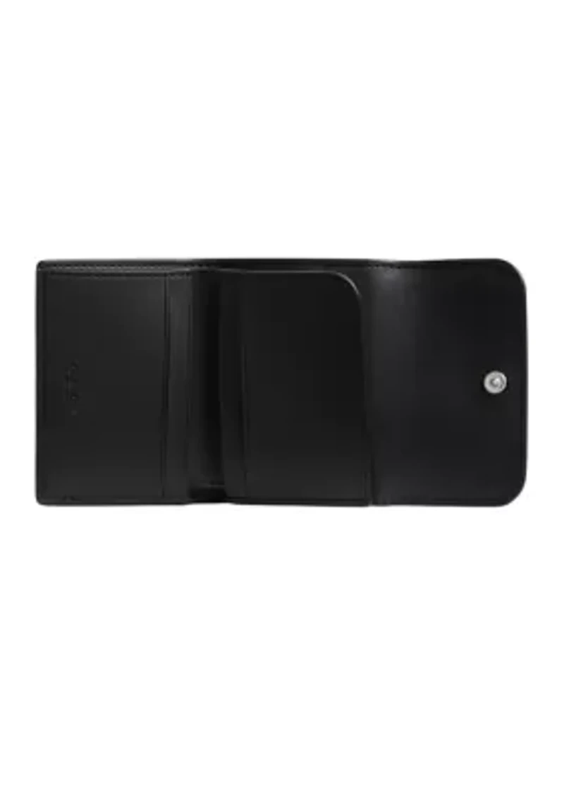 Essential Card Holder Wallet in Loved Leather