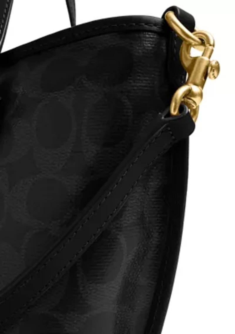 Taxi Tote Bag 21 Signature Canvas