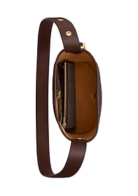 Bleecker Bucket Bag 21 in Signature Canvas