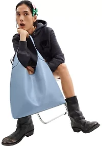 Courage Shoulder Bag 39