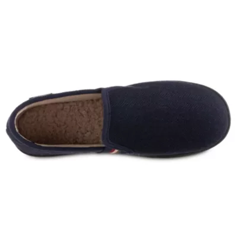 isotoner Men's Memory Foam Herringbone Maverick Closed Back Slipper