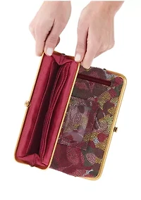 Lauren Clutch-Wallet