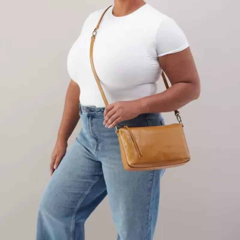 DARCY CARRY-ALL CROSSBODY