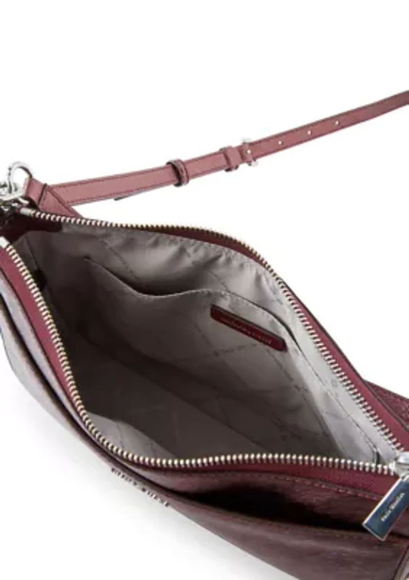 Jet Set Medium Top Zip Pochette Crossbody: