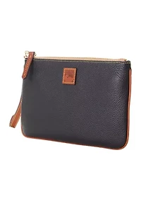 Pebble Grain Large Wristlet