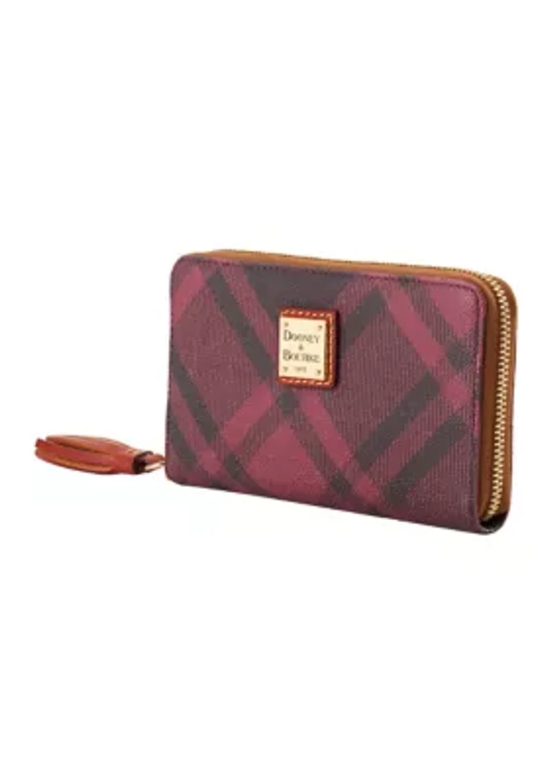 Zip Around Wristlet