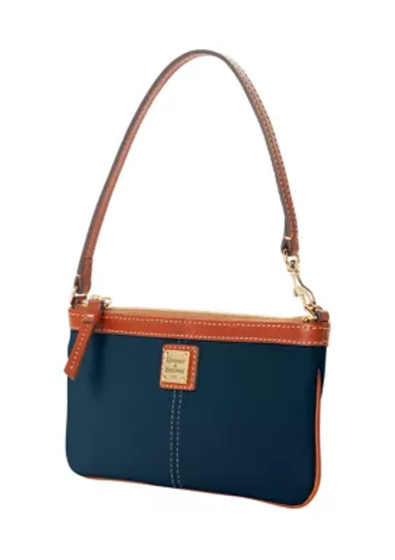 Pebble Grain Large Slim Wristlet