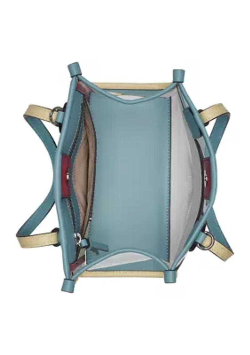 Modern Essentials Crossbody Bag