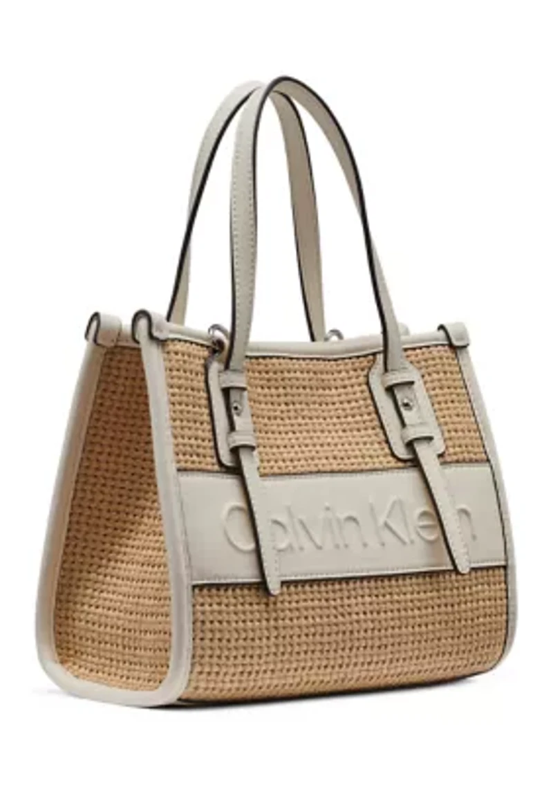 Modern Essentials Crossbody Bag