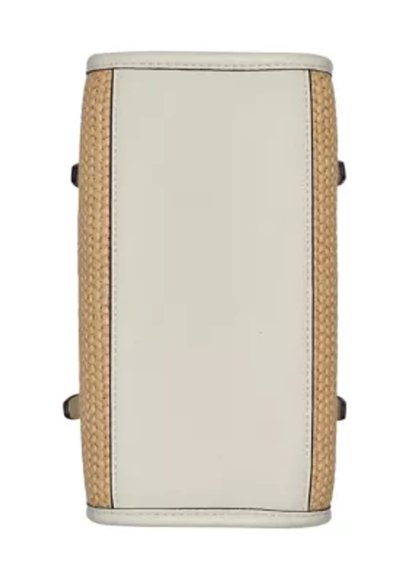 Modern Essentials Crossbody Bag