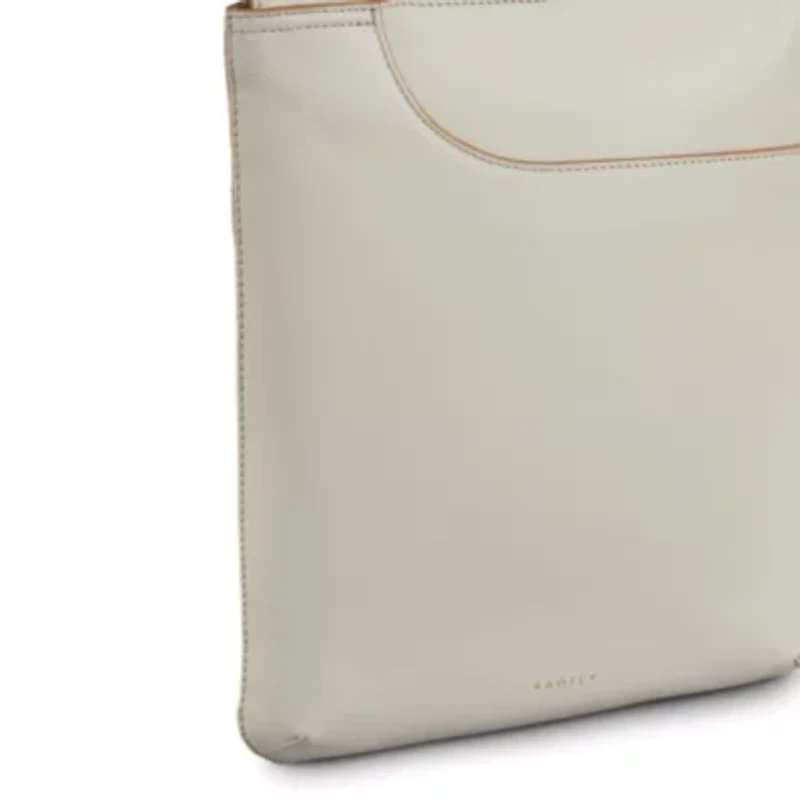 Pockets Medium Ziptop Crossbody